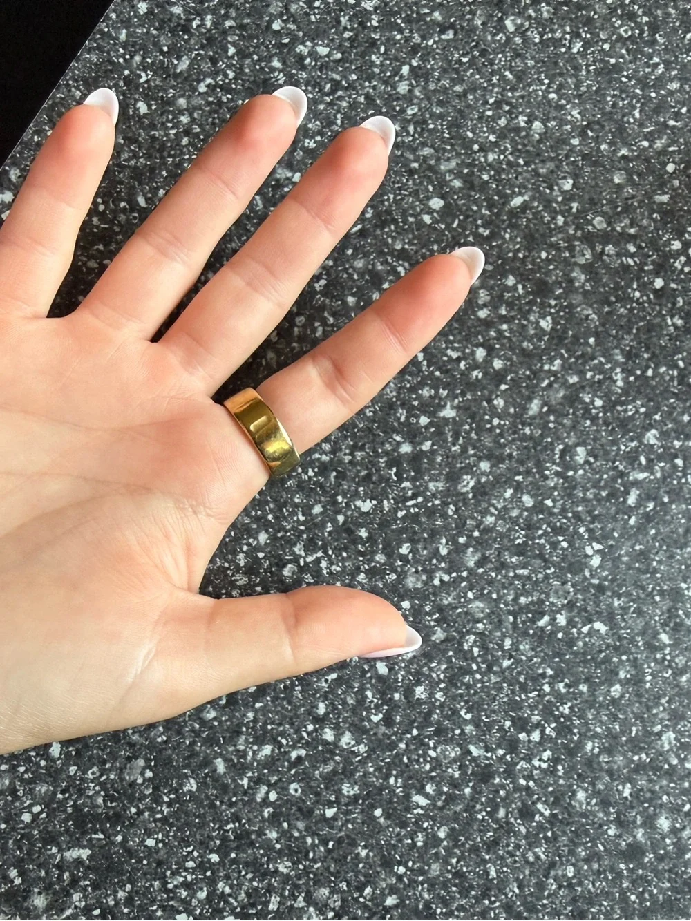 Gen 4 gold size 7 Oura Ring